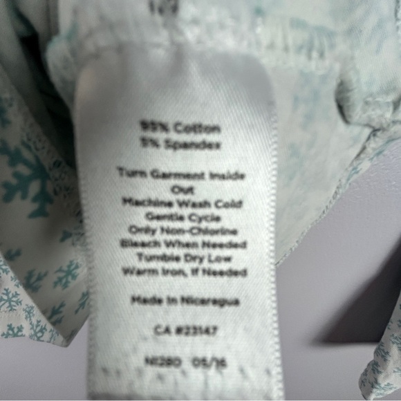 Talbots Multicolour Snowflake Long Sleeve Tee Medium - Picture 9 of 10